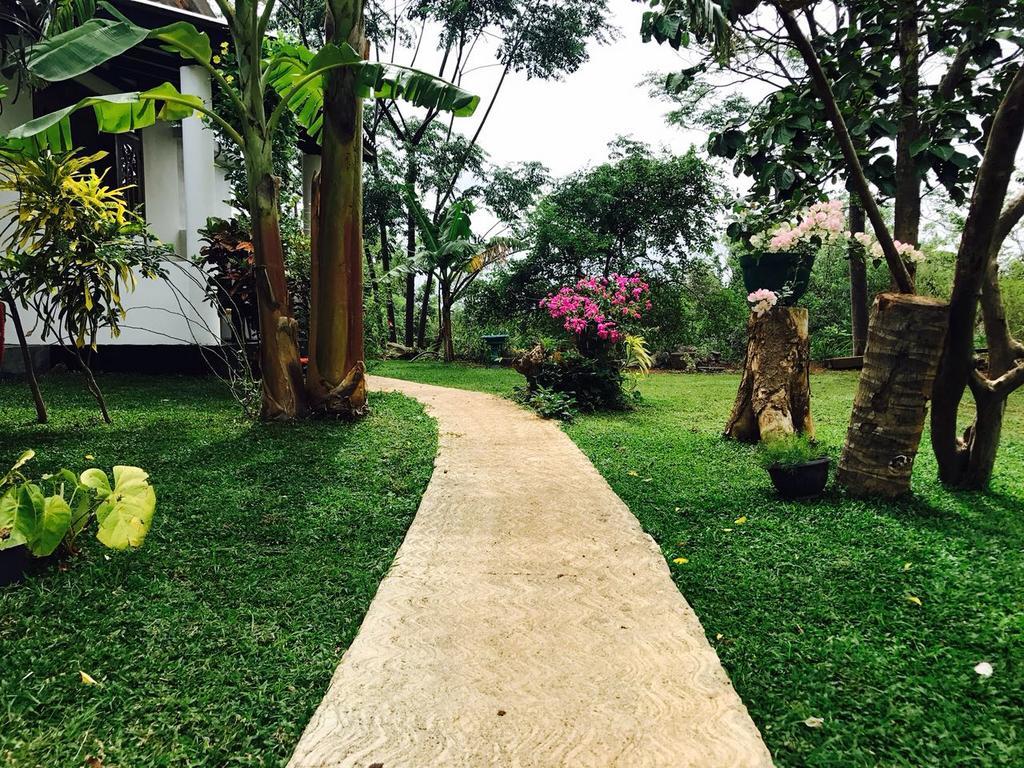 Shan Home Stay Σιγκιρίγια Εξωτερικό φωτογραφία