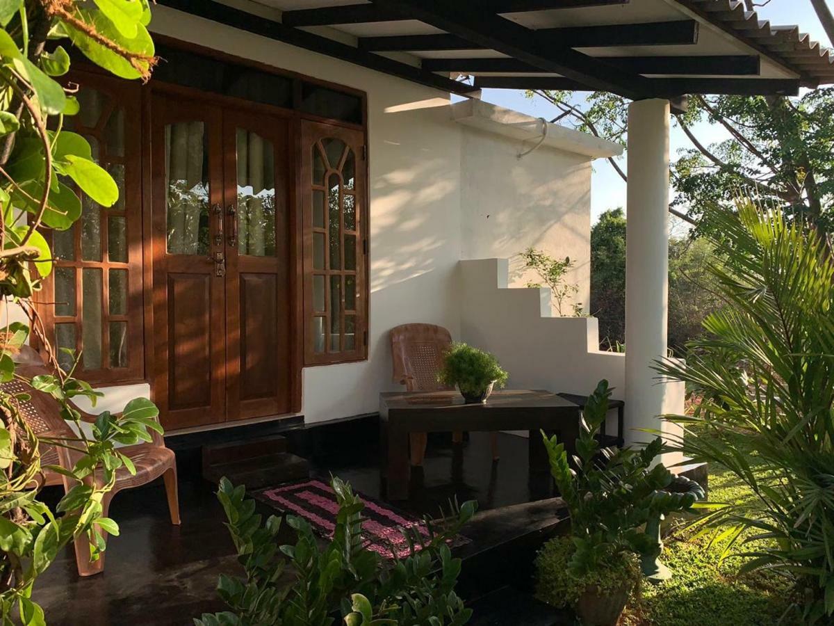 Shan Home Stay Σιγκιρίγια Εξωτερικό φωτογραφία